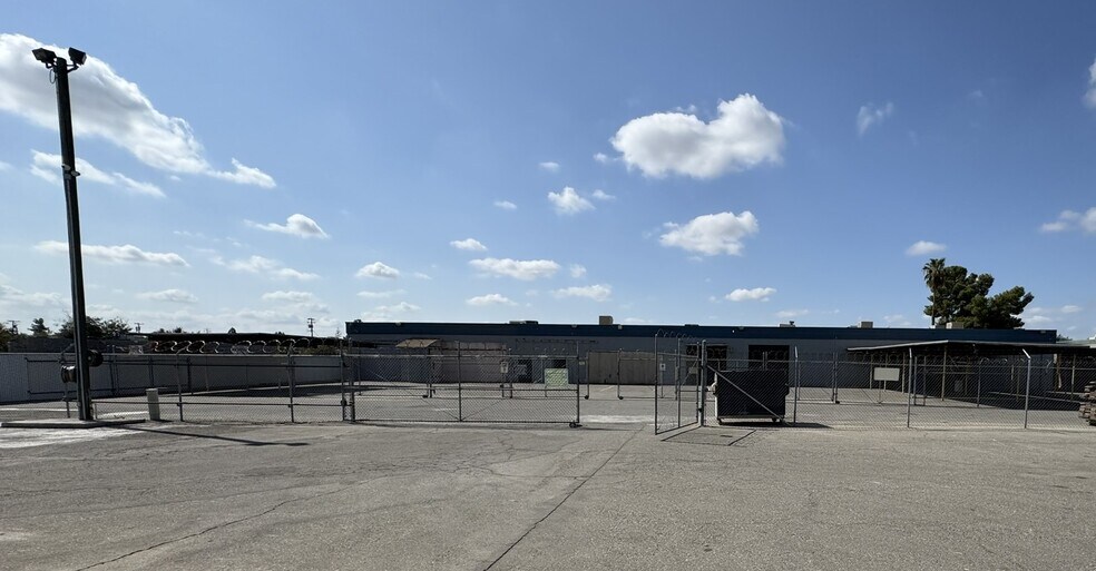 500 - 544 Butte Street St, Bakersfield, CA à vendre - Photo de l’immeuble – Image 3 sur 11