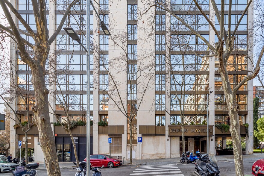 Bureau dans Barcelone, Barcelona à louer - Photo de l’immeuble – Image 2 sur 12