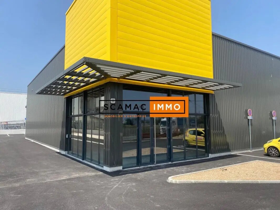 Local commercial dans La Seyne-sur-Mer à louer Photo de l’immeuble– Image 1 sur 8