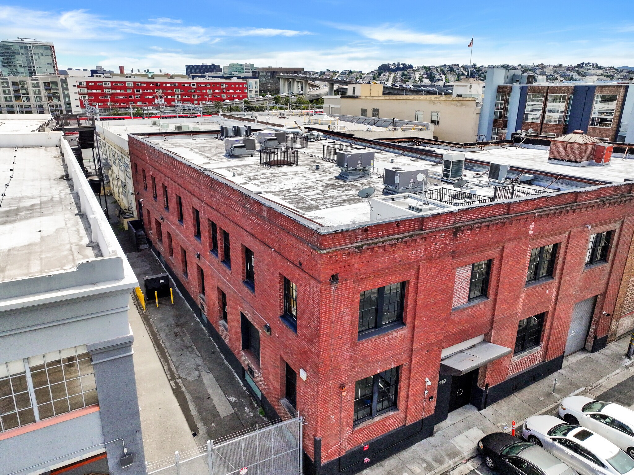 149 Bluxome St, San Francisco, CA à louer Photo de l’immeuble– Image 1 sur 8