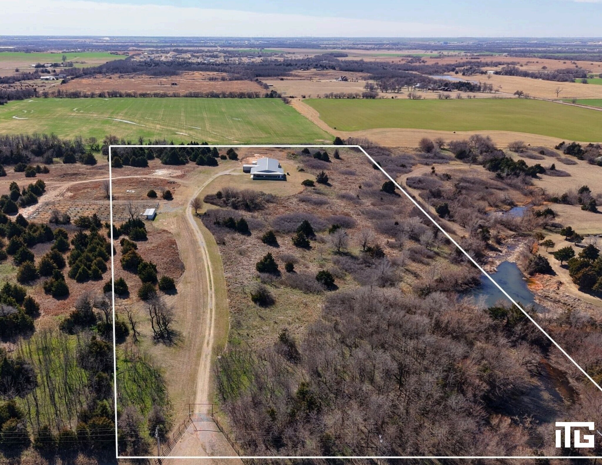 16730 W Hefner Rd, Yukon, OK à vendre Photo principale– Image 1 sur 13