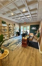 1003-1005 Washington St, Grafton, WI à louer Photo intérieure– Image 1 sur 3