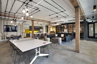 1040 W Huron St, Chicago, IL à louer Photo intérieure– Image 1 sur 5