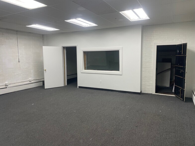 524 Franklin St, Buffalo, NY à louer - Photo de l’immeuble – Image 3 sur 27