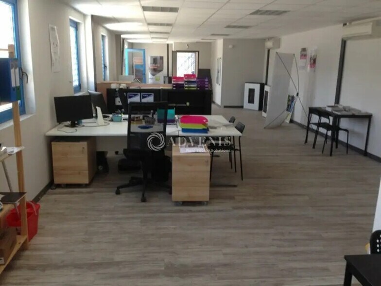 Industriel/Logistique dans Bages à louer - Photo intérieure – Image 3 sur 3