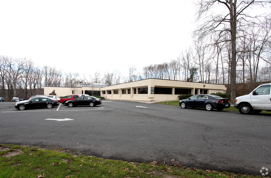 984 Southford Rd, Middlebury, CT à louer - Photo de l’immeuble – Image 2 sur 15