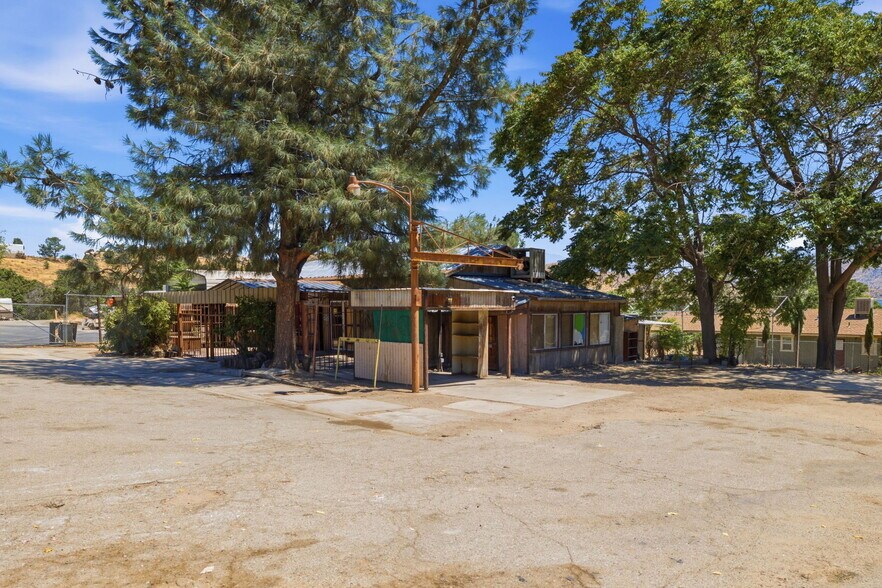 1 Lakeview Dr, Wofford Heights, CA à vendre - Photo de l’immeuble – Image 3 sur 35