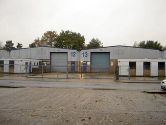 Plus de détails pour Old Station Rd, Bordon - Industriel/Logistique à louer