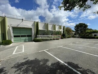 Plus de détails pour Local d'activités à louer