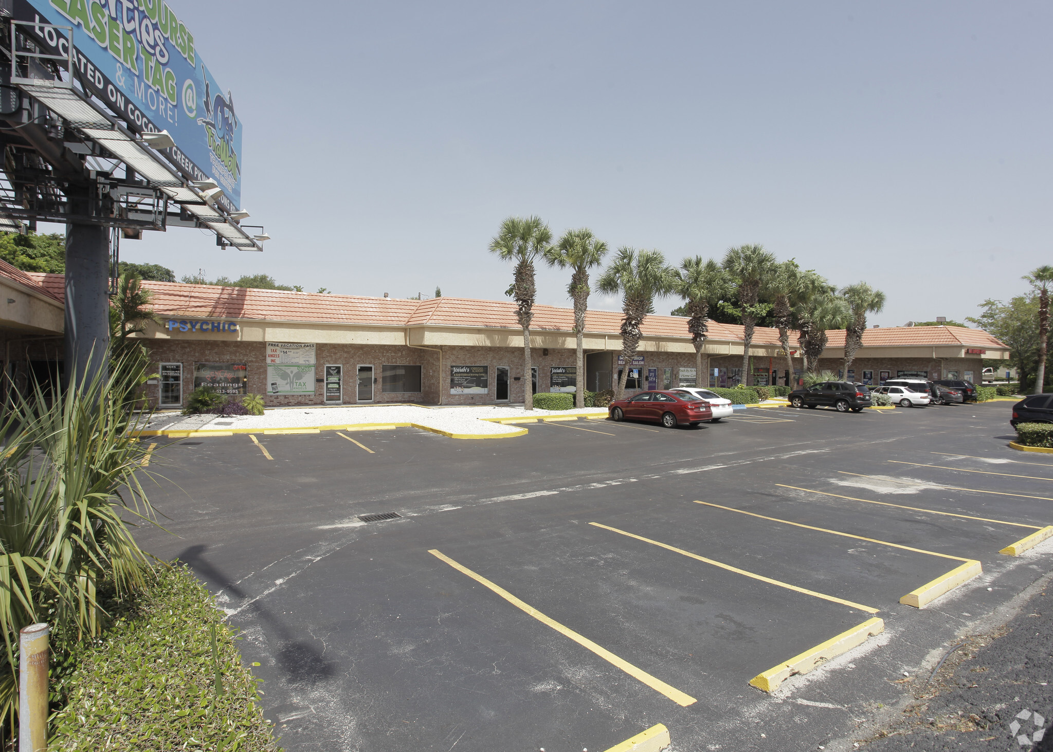 5537 N State Road 7, North Lauderdale, FL à louer Photo principale– Image 1 sur 19