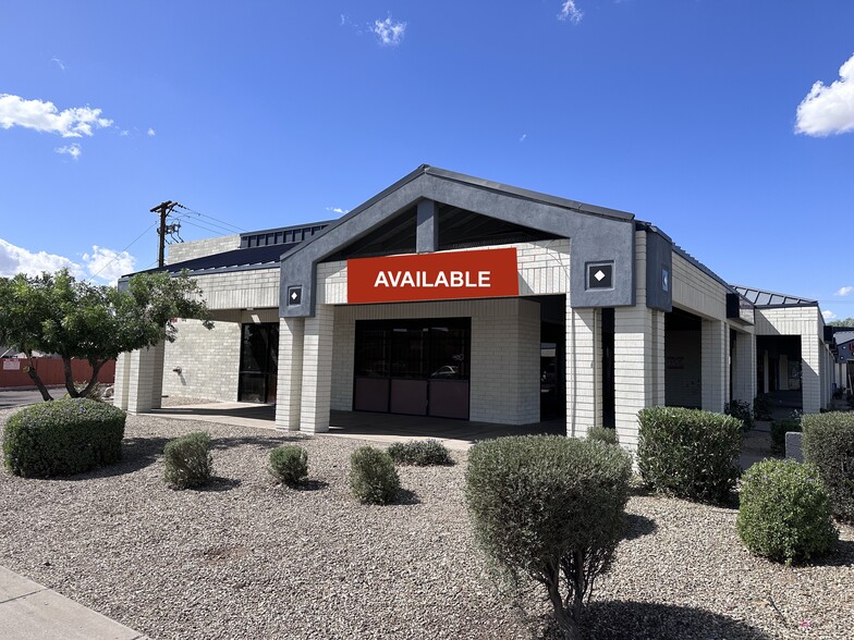 5270 N 59th Ave, Glendale, AZ à louer - Photo de l’immeuble – Image 1 sur 8
