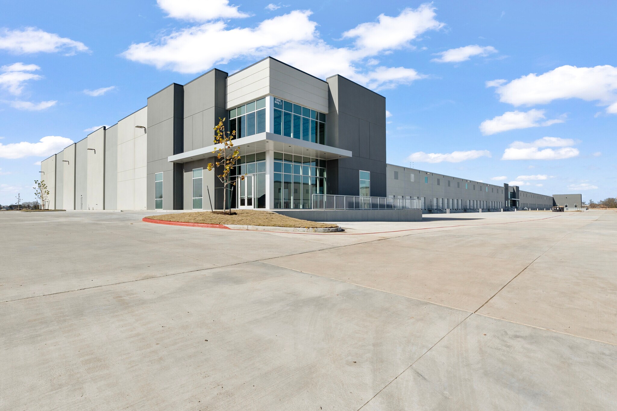 Stafford Logistics- Building 1, Stafford, TX à louer Photo de l’immeuble– Image 1 sur 3