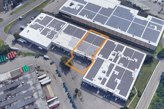 Plus de détails pour 111-115 Castle Rd, Secaucus, NJ - Industriel/Logistique à louer