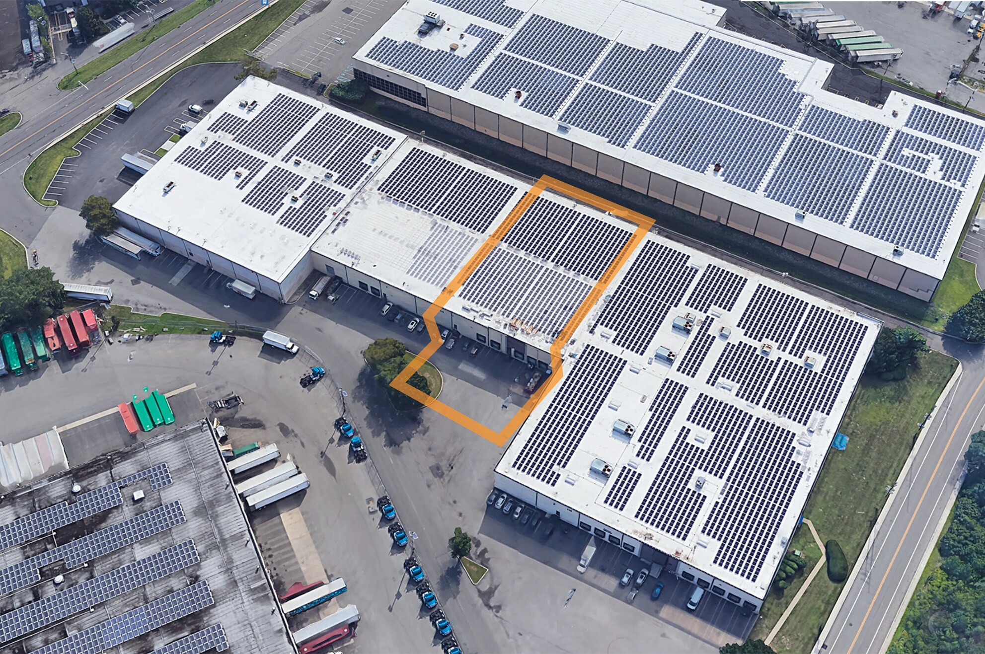 111-115 Castle Rd, Secaucus, NJ à louer Photo de l’immeuble– Image 1 sur 11