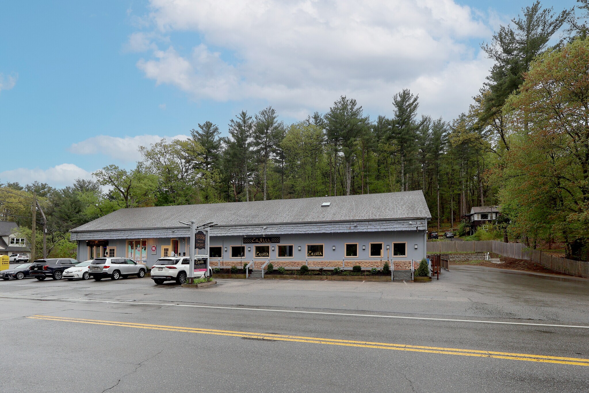 621 Boston Post Rd, Sudbury, MA à vendre Photo de l’immeuble– Image 1 sur 6
