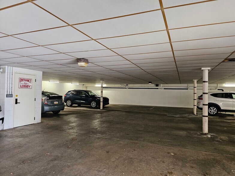 1108 E Chocolate Ave, Hershey, PA à vendre - Photo de l’immeuble – Image 3 sur 47