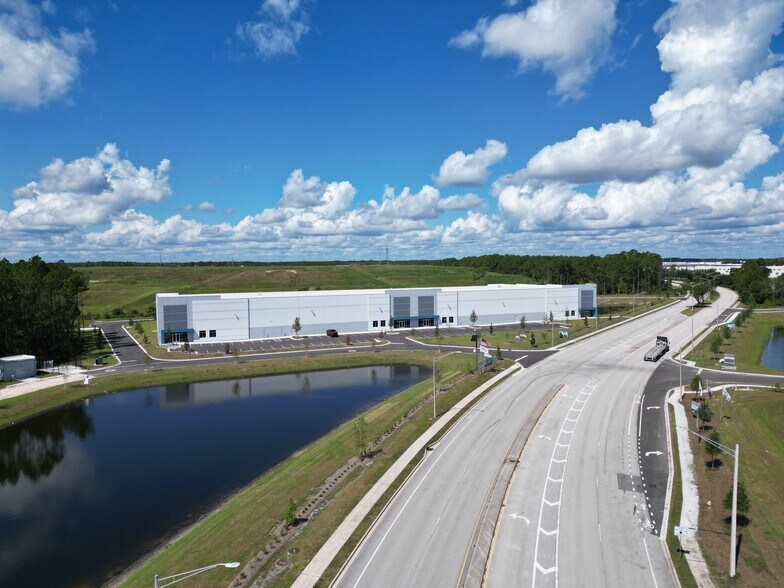 9388 Pritchard Rd, Jacksonville, FL à louer - Photo de l’immeuble – Image 3 sur 15