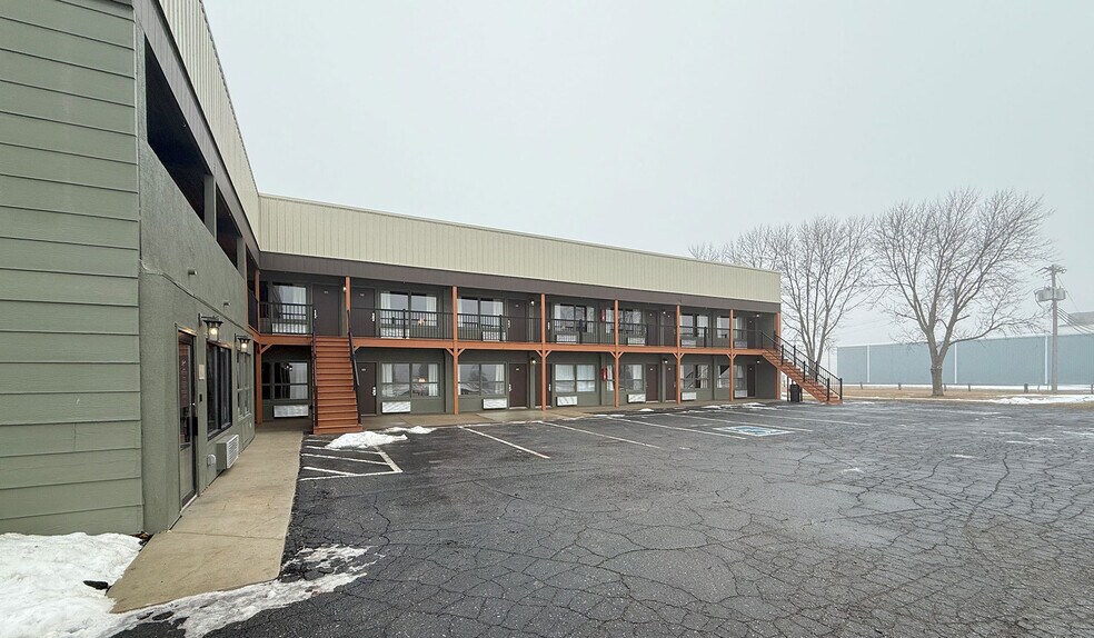 600 22nd St, Benson, MN à vendre - Photo de l’immeuble – Image 2 sur 21