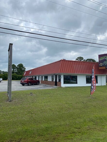 102-110 Industrial Dr, Morehead City, NC à louer - Photo de l’immeuble – Image 2 sur 2