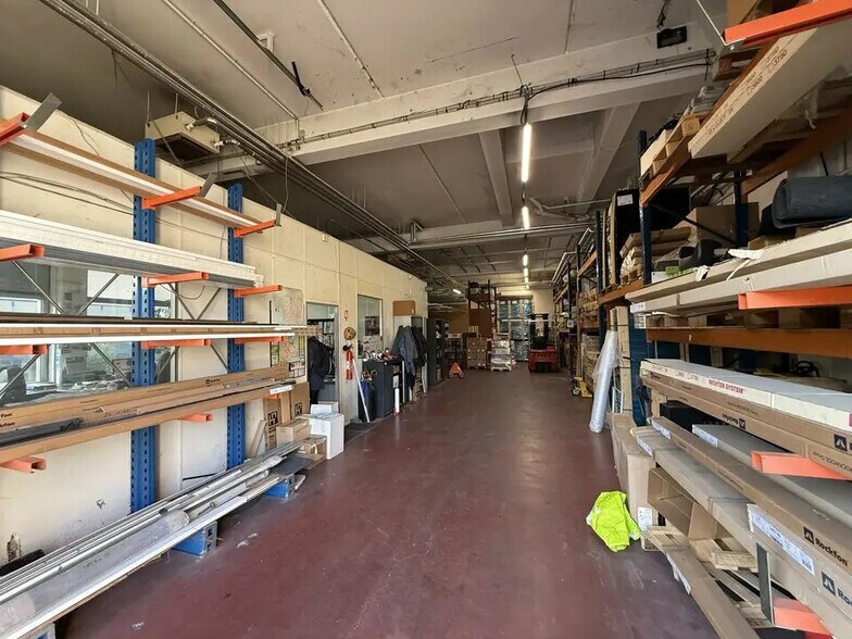 Local d’activités dans Gennevilliers à louer - Photo de l’immeuble – Image 3 sur 5