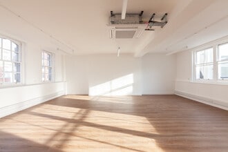 51-53 Margaret St, Londres à louer Photo de l’immeuble– Image 2 sur 6