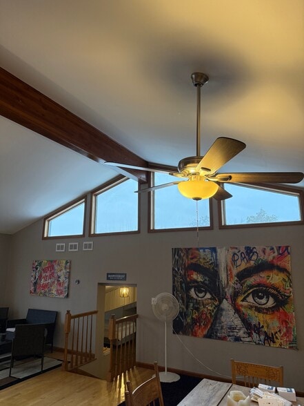 3600 Riverside Dr, Crystal Lake, IL à vendre - Photo intérieure – Image 3 sur 26