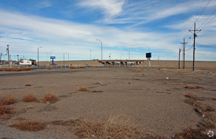 2000 N University Ave, Lubbock, TX à louer - Photo principale – Image 1 sur 3