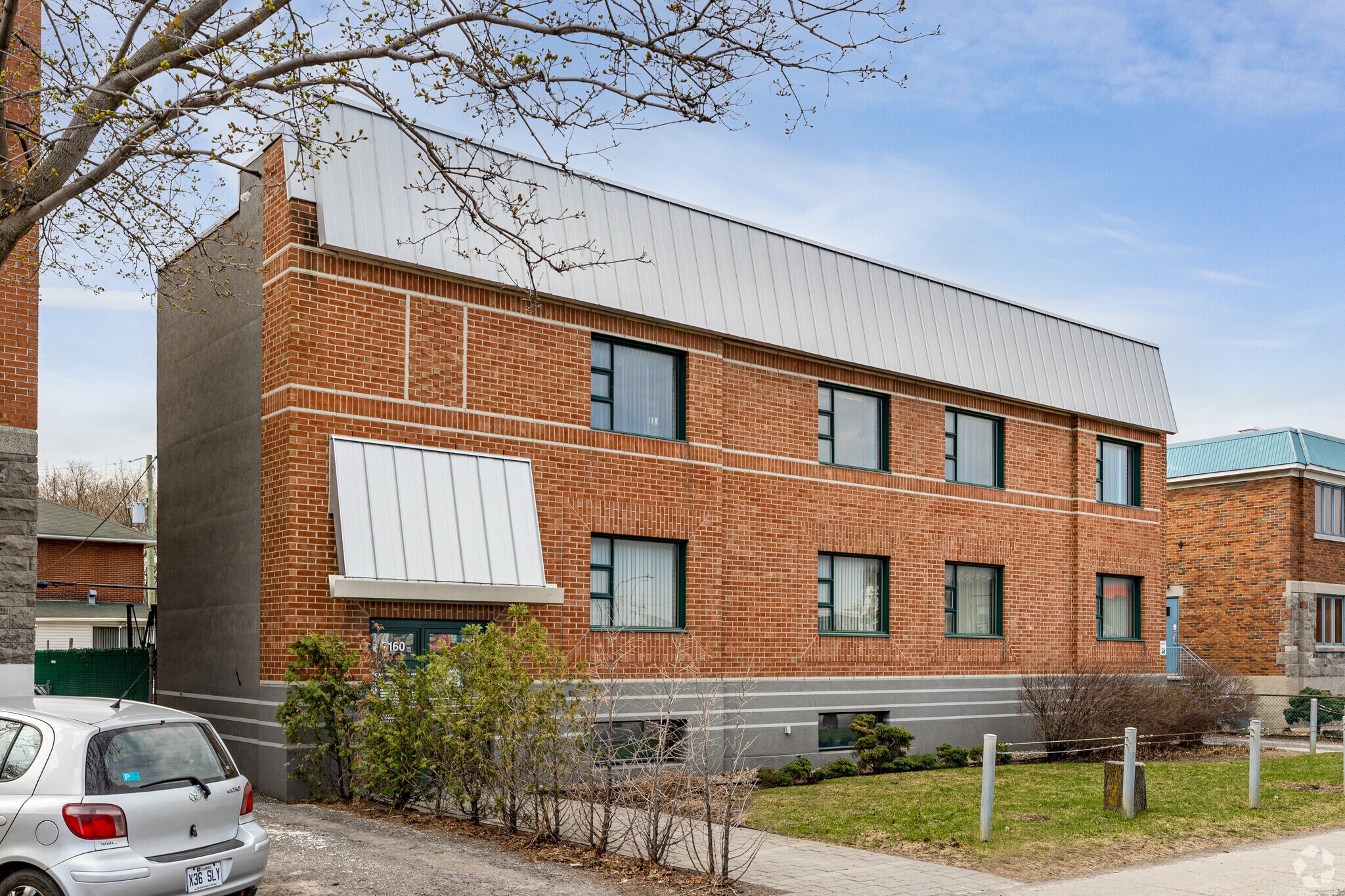7160 Boul Pie-IX, Montréal, QC à vendre Photo principale– Image 1 sur 3