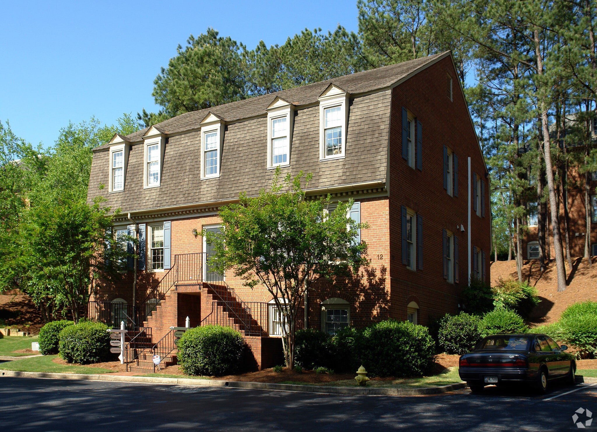2900-12 Chamblee Tucker Rd, Chamblee, GA à louer Photo principale– Image 1 sur 9