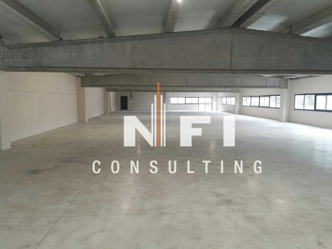 Plus de détails pour Local d'activités à louer