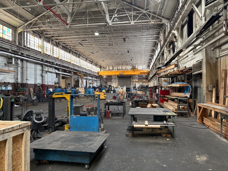 1000 Sweitzer Ave, Akron, OH à vendre - Photo de l’immeuble – Image 3 sur 15