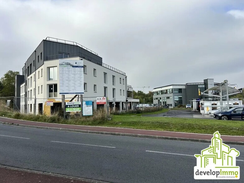 Local commercial dans Mondeville à louer - Photo de l’immeuble – Image 2 sur 3