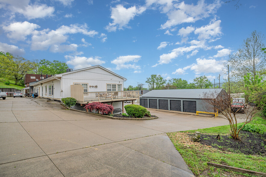 12 Brower Rd, North Bend, OH à vendre - Photo de l’immeuble – Image 3 sur 17