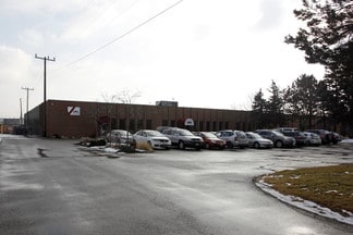 Plus de détails pour 19 Rangemore Rd, Toronto, ON - Industriel/Logistique à louer