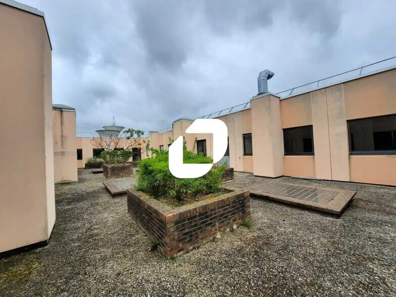 12 Avenue Du Québec, Villebon-sur-Yvette à louer - Photo de l’immeuble – Image 3 sur 15