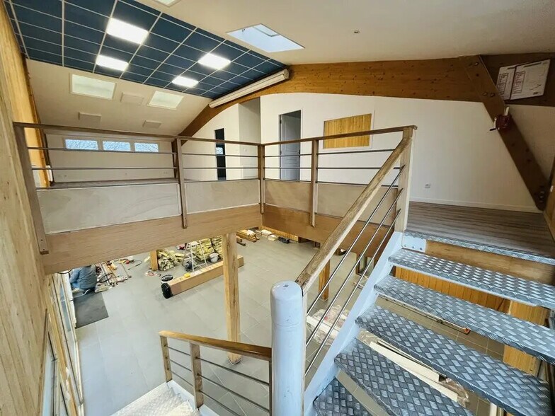 Local d'activités dans Montivilliers à vendre - Photo intérieure – Image 1 sur 6