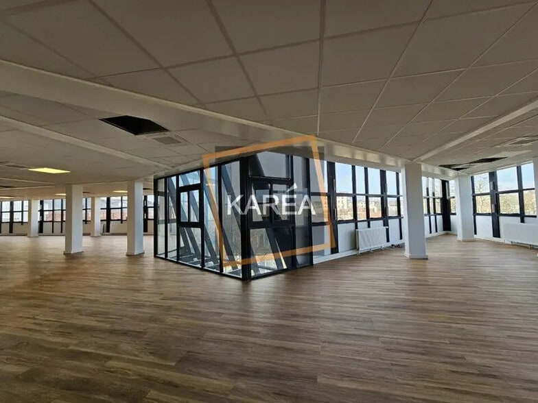 Bureau dans Champigny-sur-Marne à louer - Photo intérieure – Image 1 sur 5