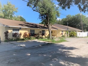 5426 18th St W, Bradenton, FL à louer Photo intérieure– Image 2 sur 9