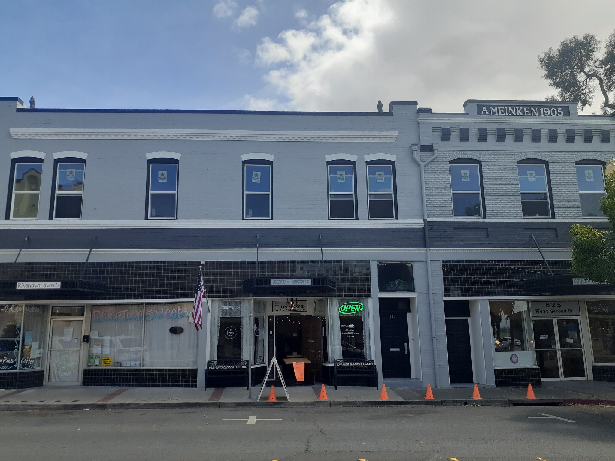 615-625 W 2nd St, Antioch, CA à louer Photo intérieure– Image 1 sur 21