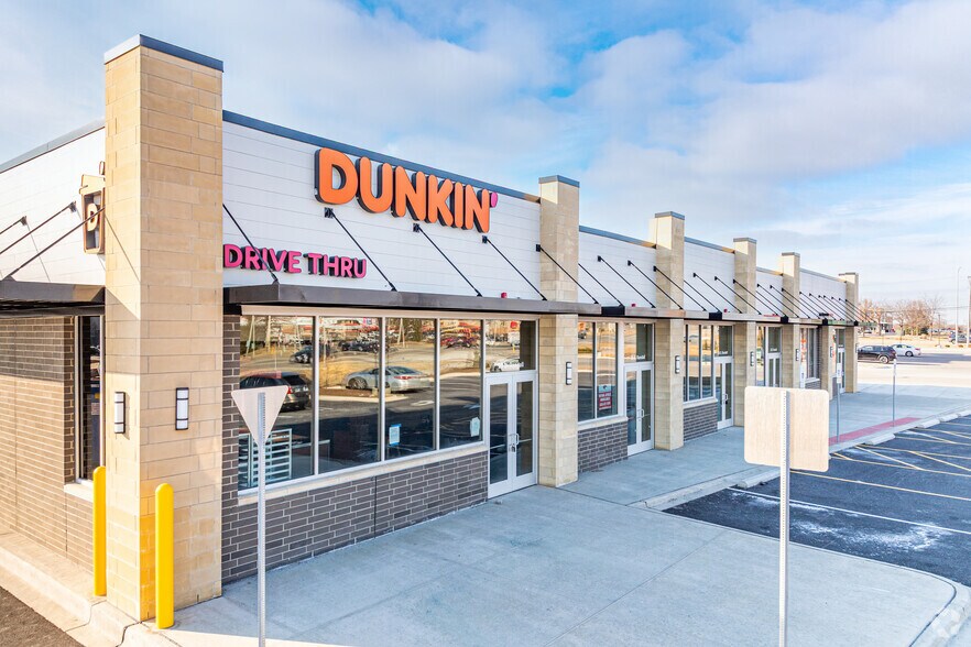 20-28 N Randall Rd, North Aurora, IL à louer - Photo de l’immeuble – Image 1 sur 6