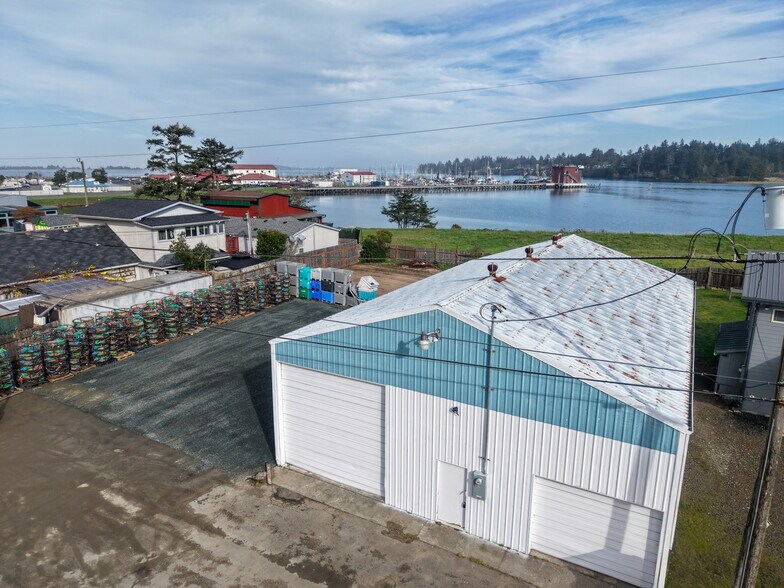 63355 Charleston Rd, Coos Bay, OR à vendre - Photo de l’immeuble – Image 1 sur 39