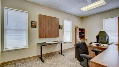 37 S Main St, Windsor, NJ à louer Photo intérieure– Image 1 sur 32