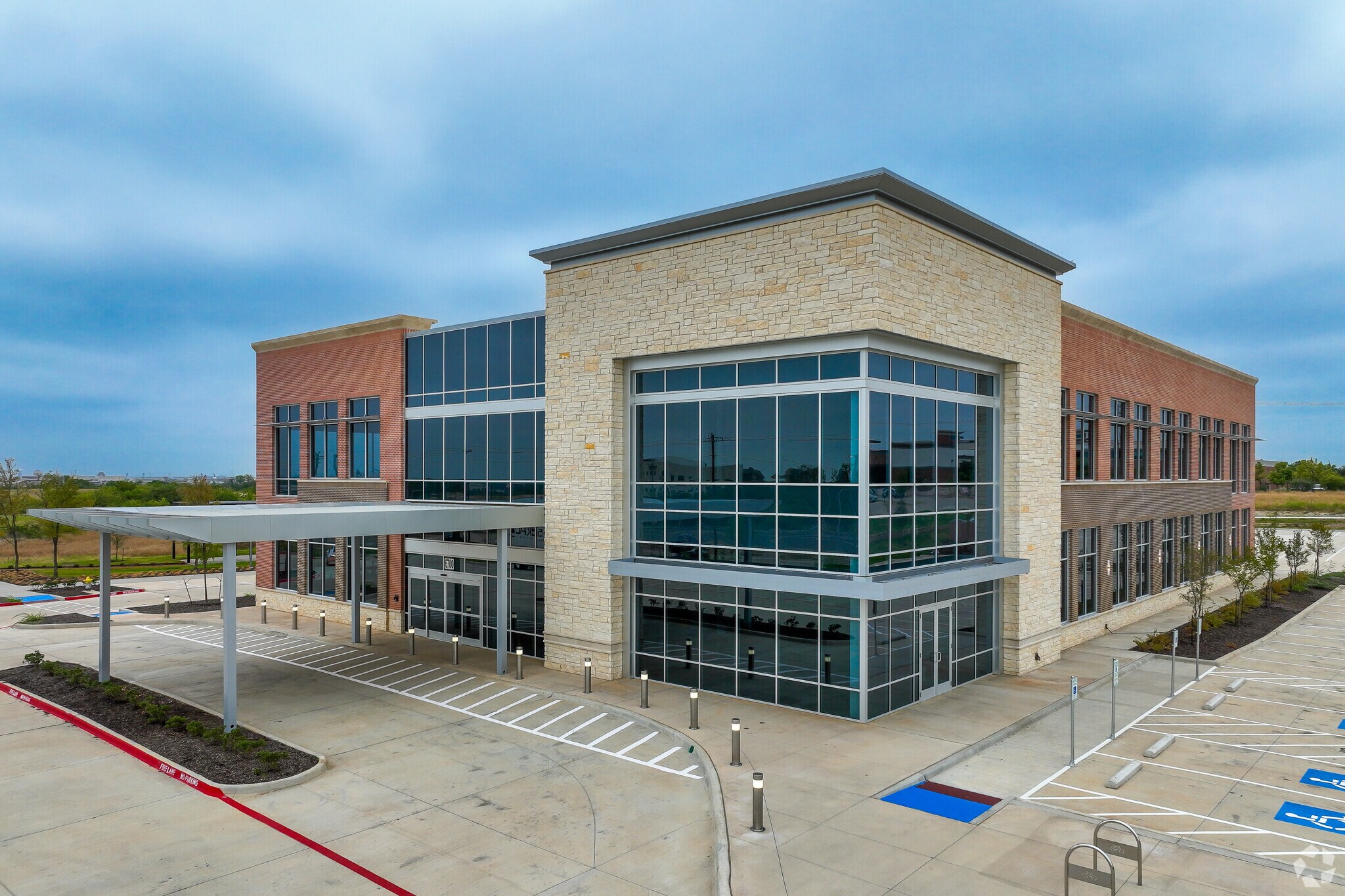 6700 Dallas Pky, Frisco, TX à vendre Photo principale– Image 1 sur 10