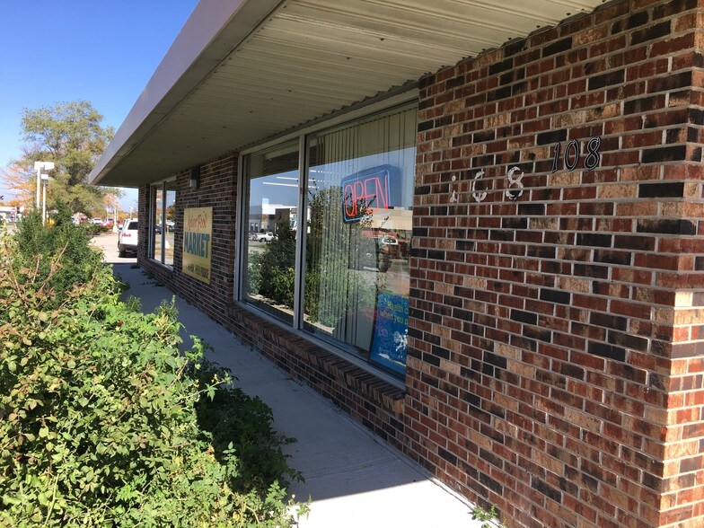 108-110 N Chester St, Olathe, KS à vendre - Photo de l’immeuble – Image 2 sur 12