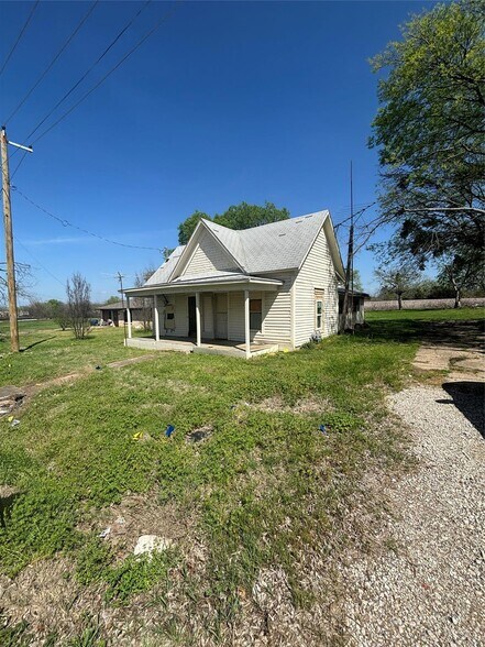 605 N Louisiana Dr, Celina, TX à vendre - Photo de l’immeuble – Image 3 sur 5