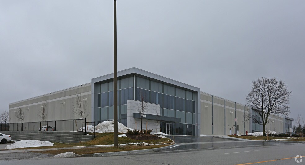 6500 Kitimat Rd, Mississauga, ON à louer - Photo principale – Image 1 sur 4