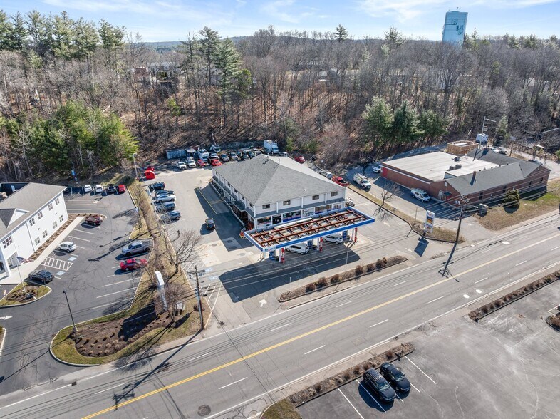 134 N Broadway, Salem, NH à vendre - Photo de l’immeuble – Image 1 sur 12