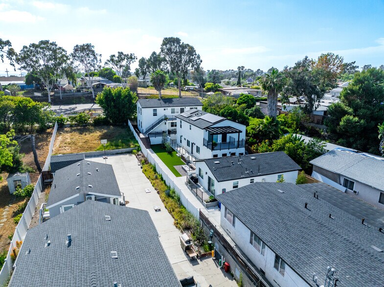 740 Cotton St, San Diego, CA à vendre - Photo de l’immeuble – Image 2 sur 18