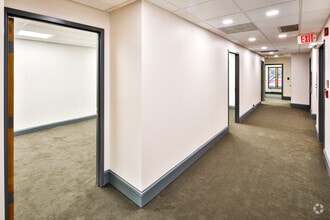 1732 Wisconsin Ave NW, Washington, DC à vendre Photo intérieure– Image 1 sur 5