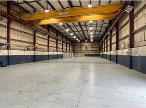 8460 Ronda Dr, Canton, MI à vendre Photo intérieure– Image 2 sur 6